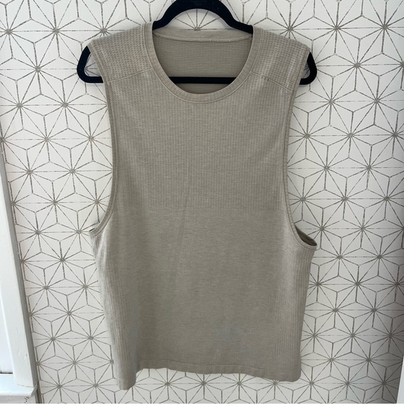 Lululemon Metal Vent Tech Tank Oatmeal - Picture 4 of 7